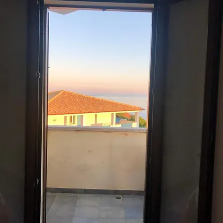 With The Perfect Sunset Apartment
